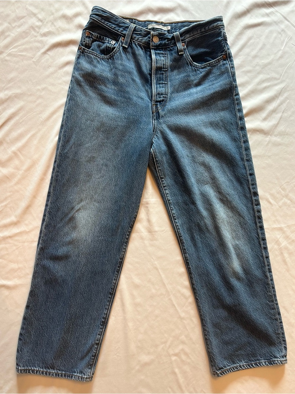 Levi’s Premium Ribcage Straight Jeans Women’s 28 Medium Wash High Rise